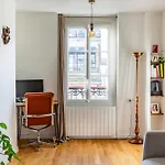 Cozy Flat In Paris Heart